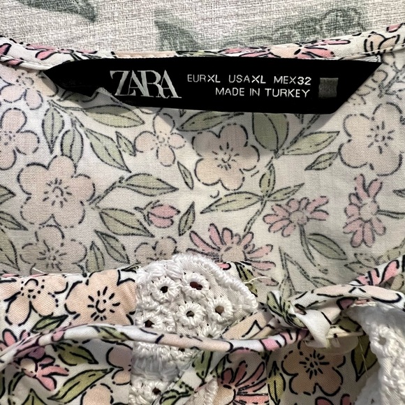 Zara Summer Floral Blouse - Picture 6 of 6